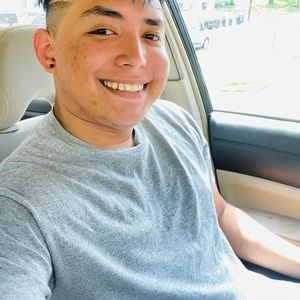 Meet your Posher, Ulises